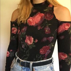 BLACK AND ROSE BODYSUIT